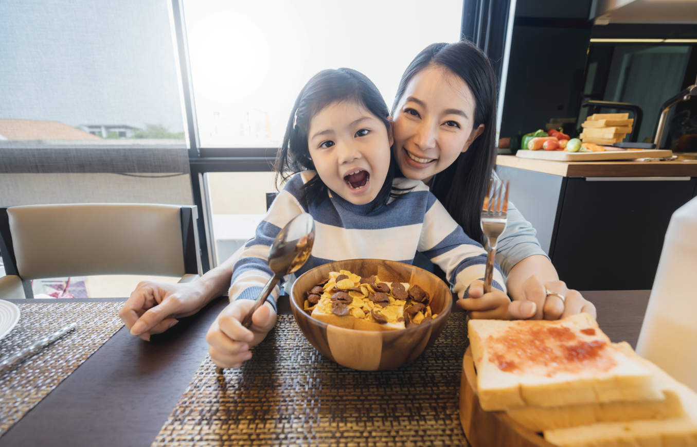 deep talk dengan anak, cara ngobrol dengan anak, komunikasi dengan anak, membangun kedekatan dengan anak, Bunda, si Kecil